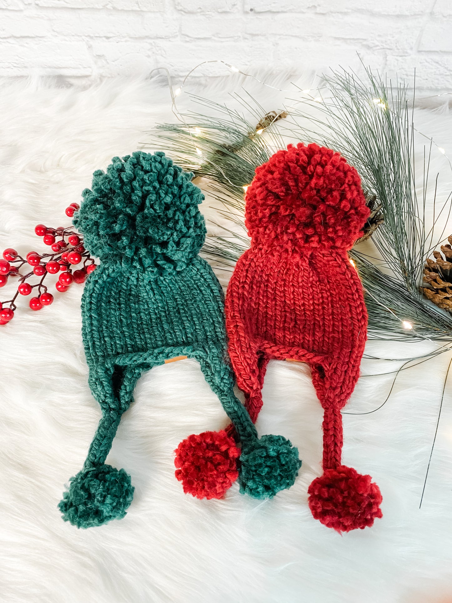 Knitted Christmas Hat Set in Red and Green, Sibling Set for Babies and Kids, Holiday Family Photo Prop