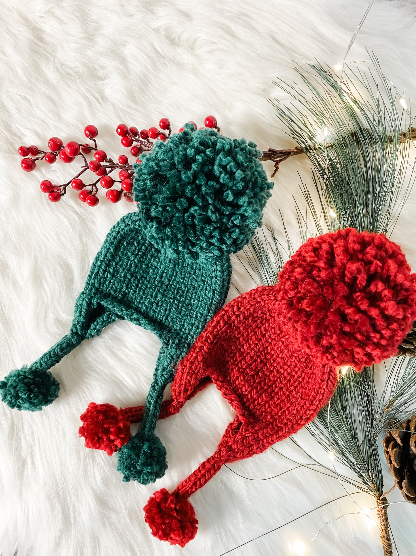 Knitted Christmas Hat Set in Red and Green, Sibling Set for Babies and Kids, Holiday Family Photo Prop