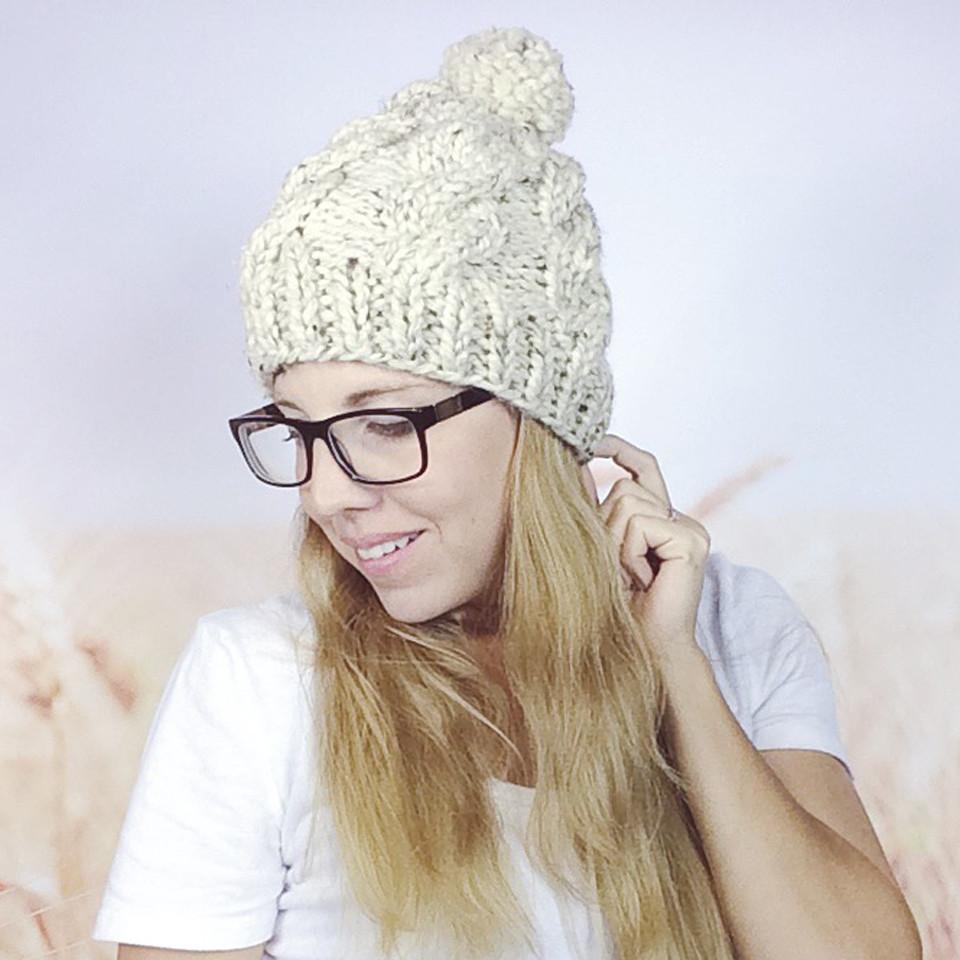 Women's Winter top Chunky Knit Beanie Hat Fur Pom